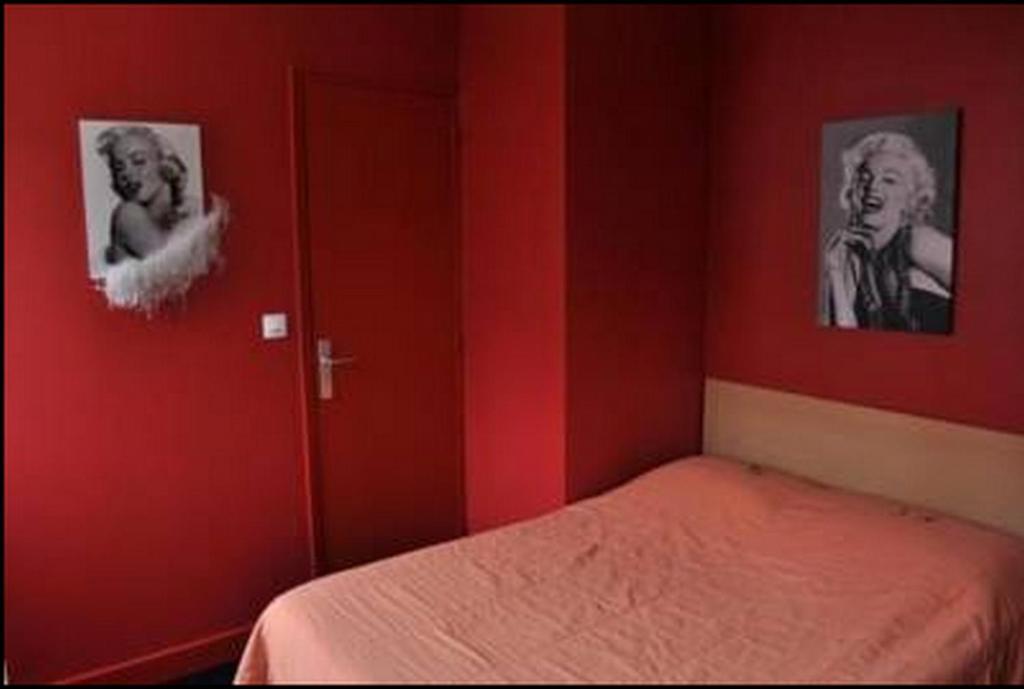 Hotel Du Beffroi Calais Rum bild